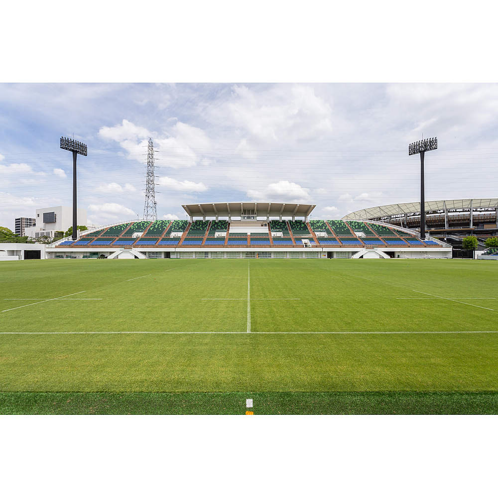 パロマ瑞穂ラグビー場 ガラスフェンス用バラストレイド Strongタイプ ディスク取付 床付用 高許容荷重仕様 キューレーリング